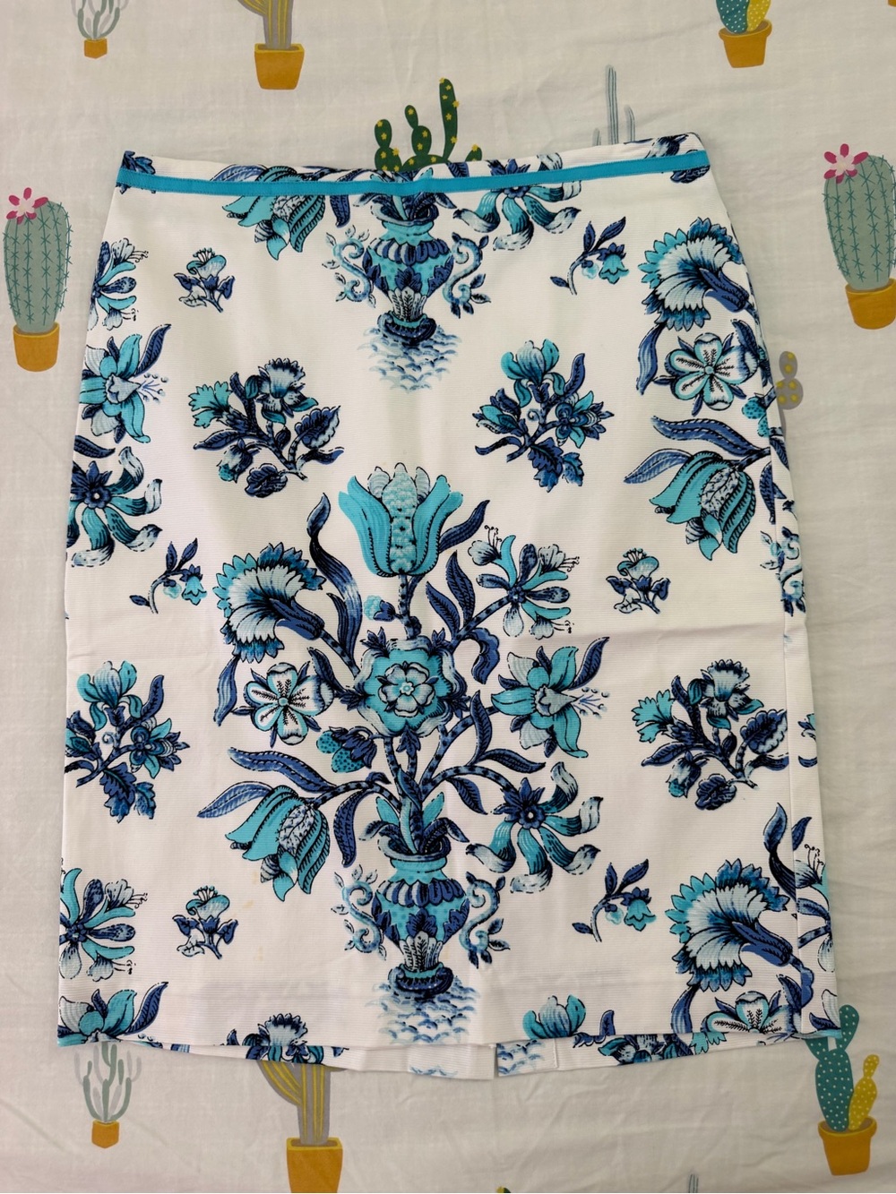 Talbots White Pencil Skirt with Blue & Turquoise Floral Print